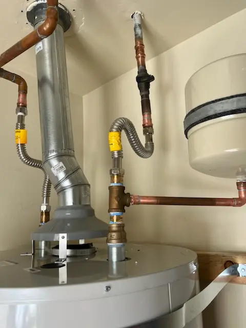 Water heater installation and plumbing repair in Babcock Hill